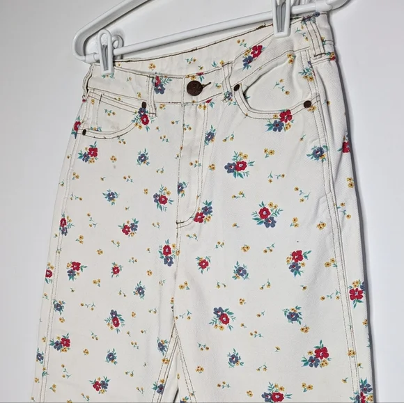 Billabong X Wrangler White Red Yellow Floral Denim Jean 25 - Picture 3 of 12